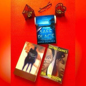 Bundle of 3 Paperback books 📚 (#bundle&save)